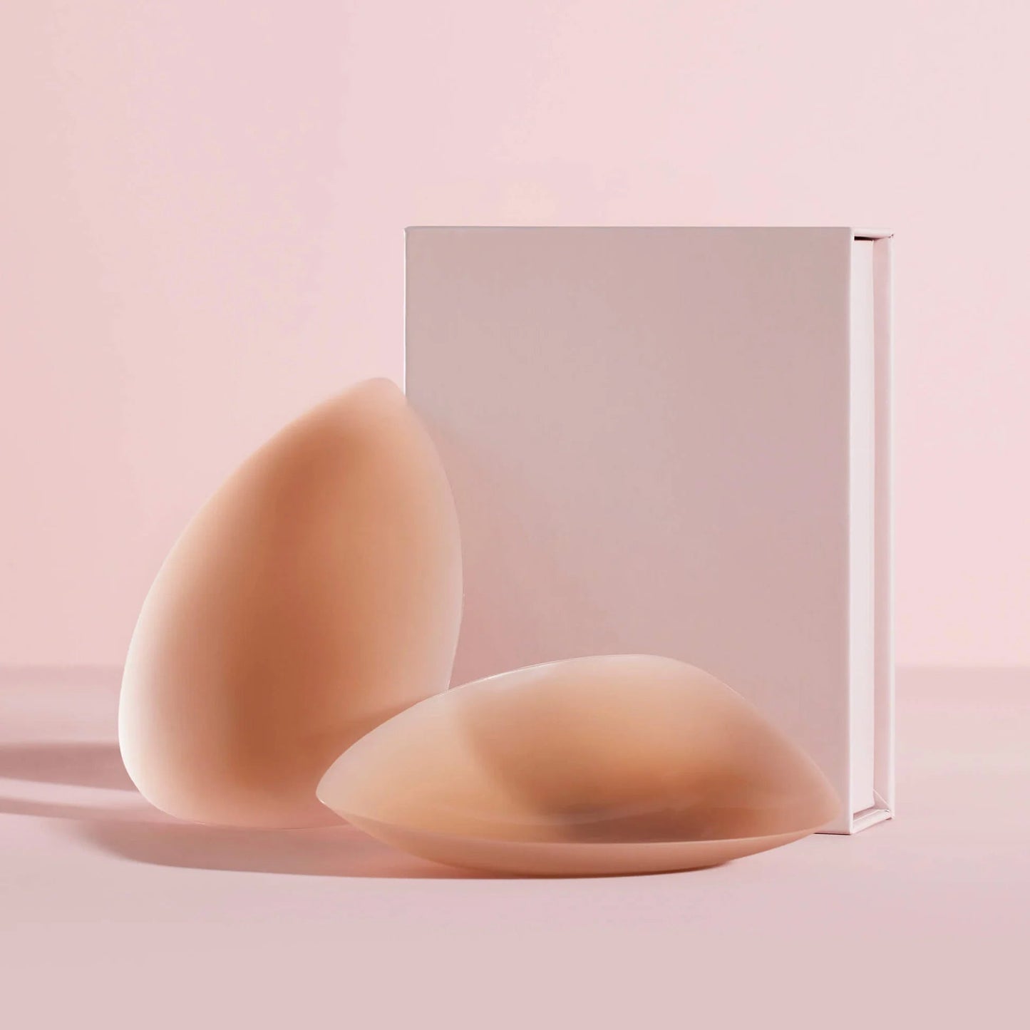 CAKES circles - The 1st viral non-adhesive nip cover - Official CAKES