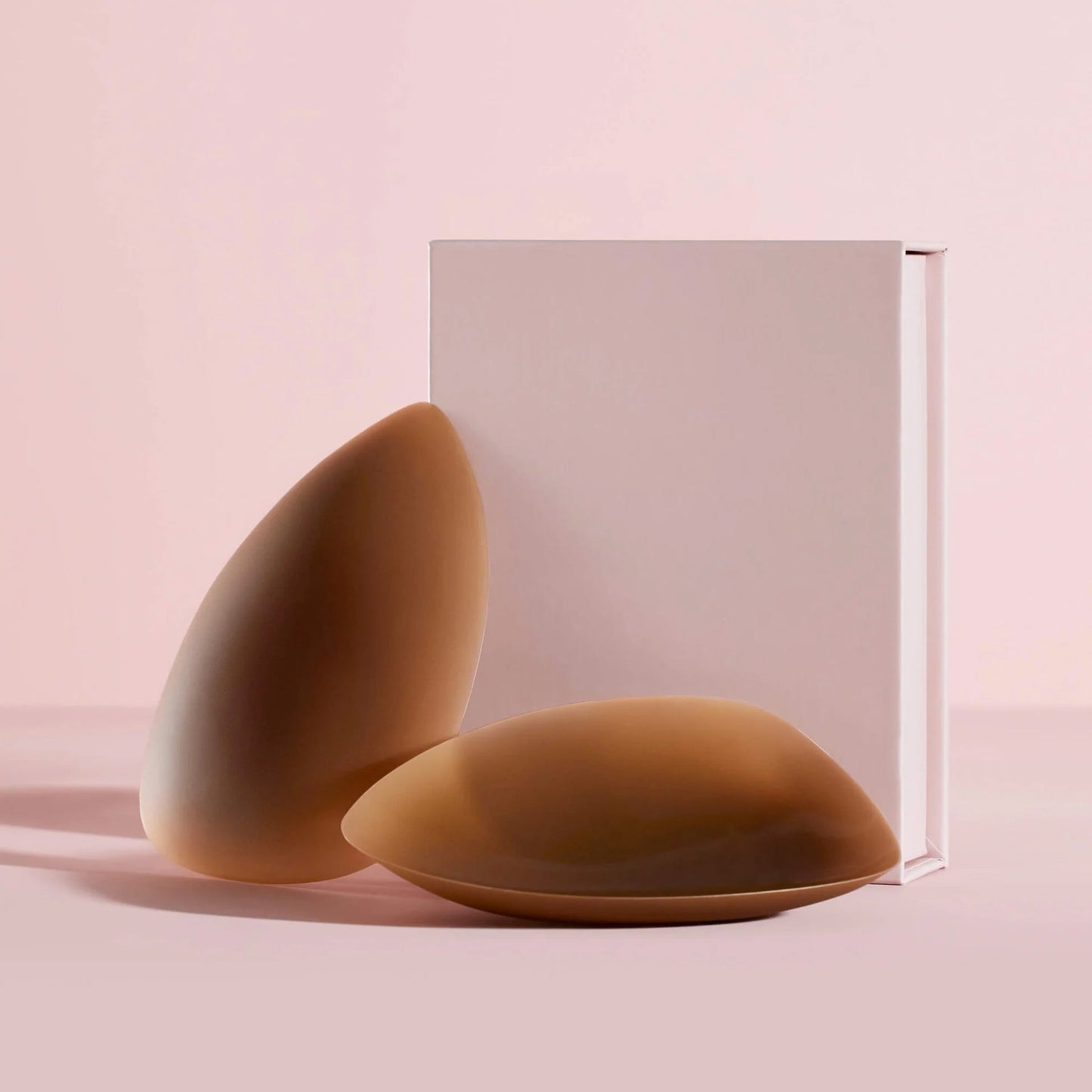 CAKES circles - The 1st viral non-adhesive nip cover - Official CAKES